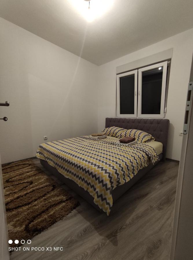 Apartman Deric Nevesinje Eksteriør billede