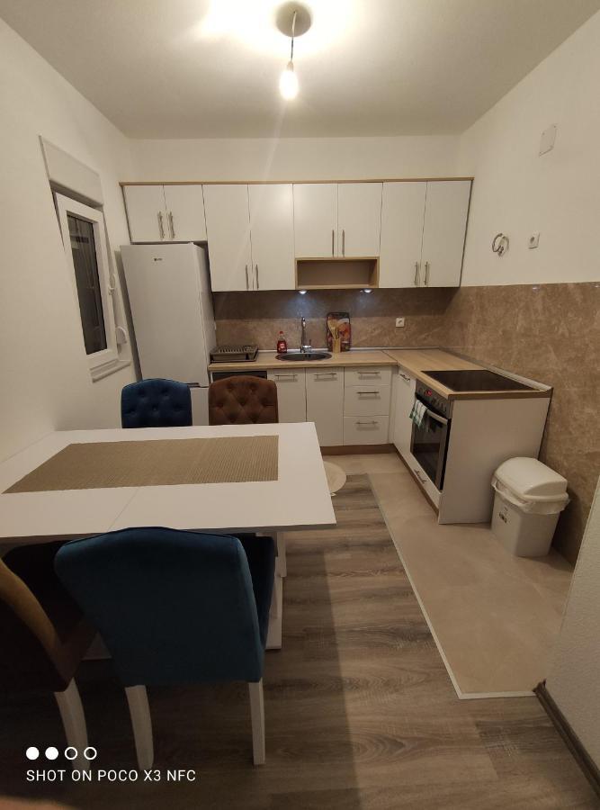 Apartman Deric Nevesinje Eksteriør billede